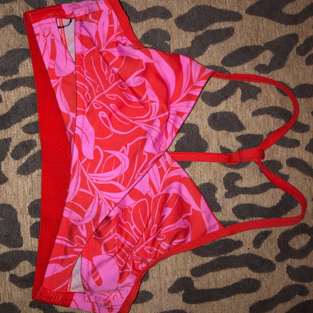 Criss cross bra